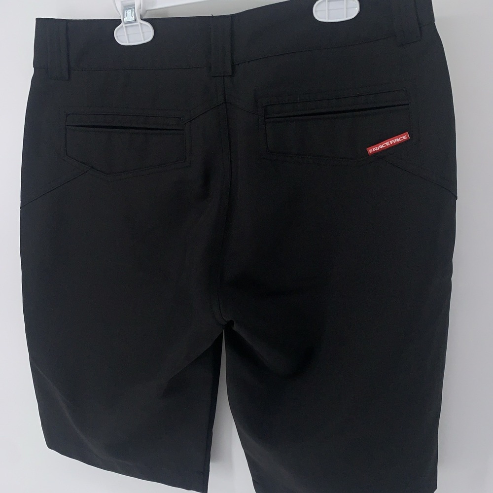 Race Face Crisp Performance Shorts MTB Outdoors Black Size Small Pockets